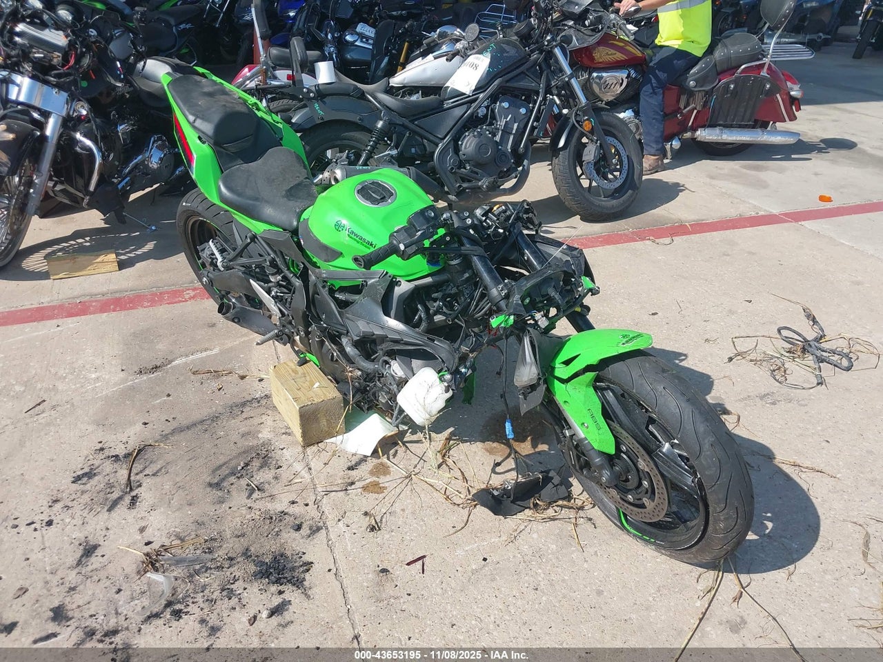ML5ZXCS10PD****** · 2023 KAWASAKI ZX400 S