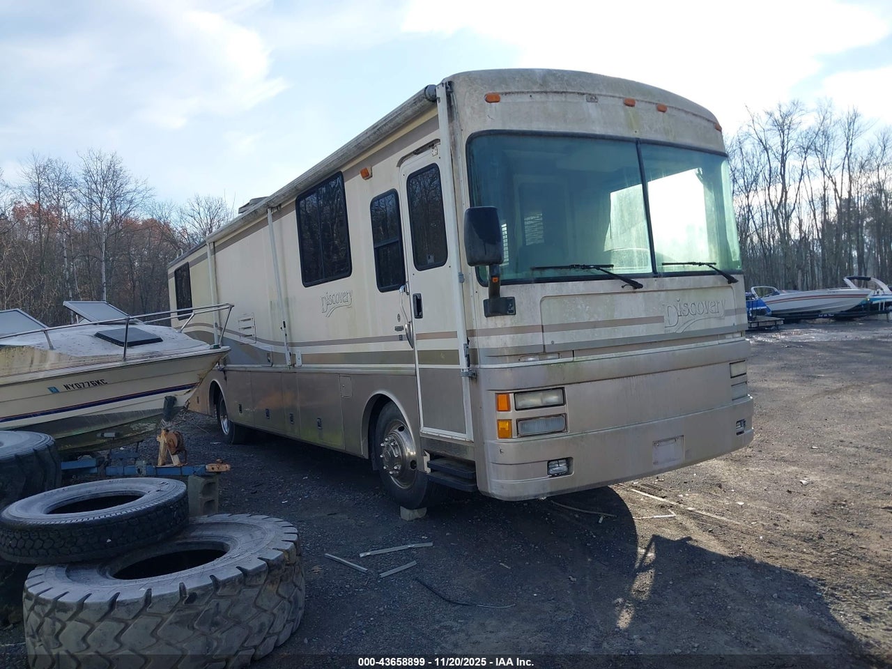 4UZ6XFBC8XC****** · 1999 FREIGHTLINER CHASSIS X LINE MOTOR HOME