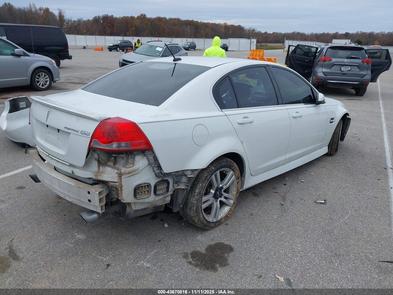 2009 PONTIAC G8 · 4/11