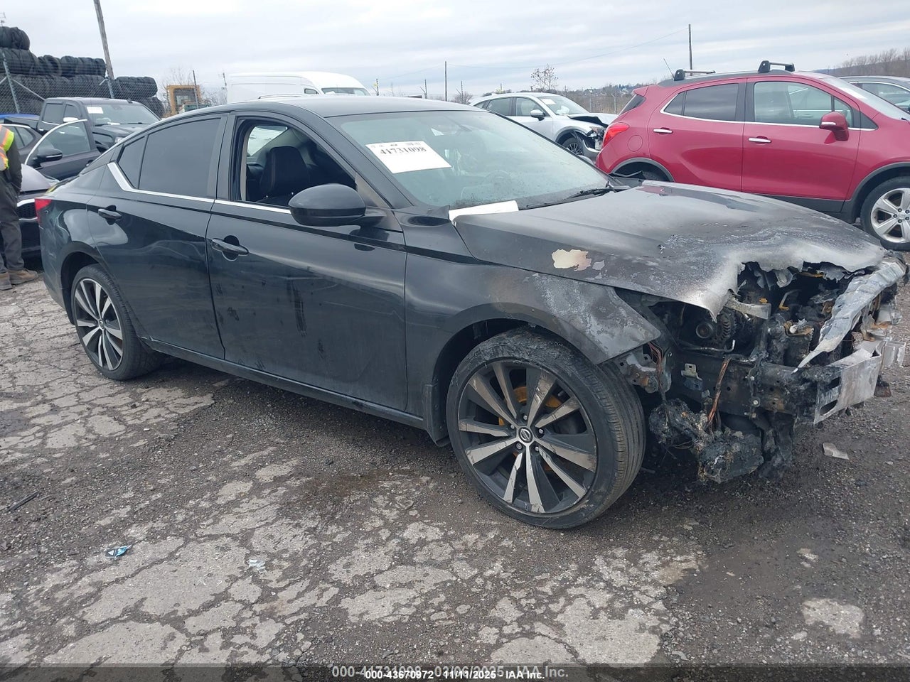 1N4BL4CW8KN****** · 2019 NISSAN ALTIMA 2.5 SR