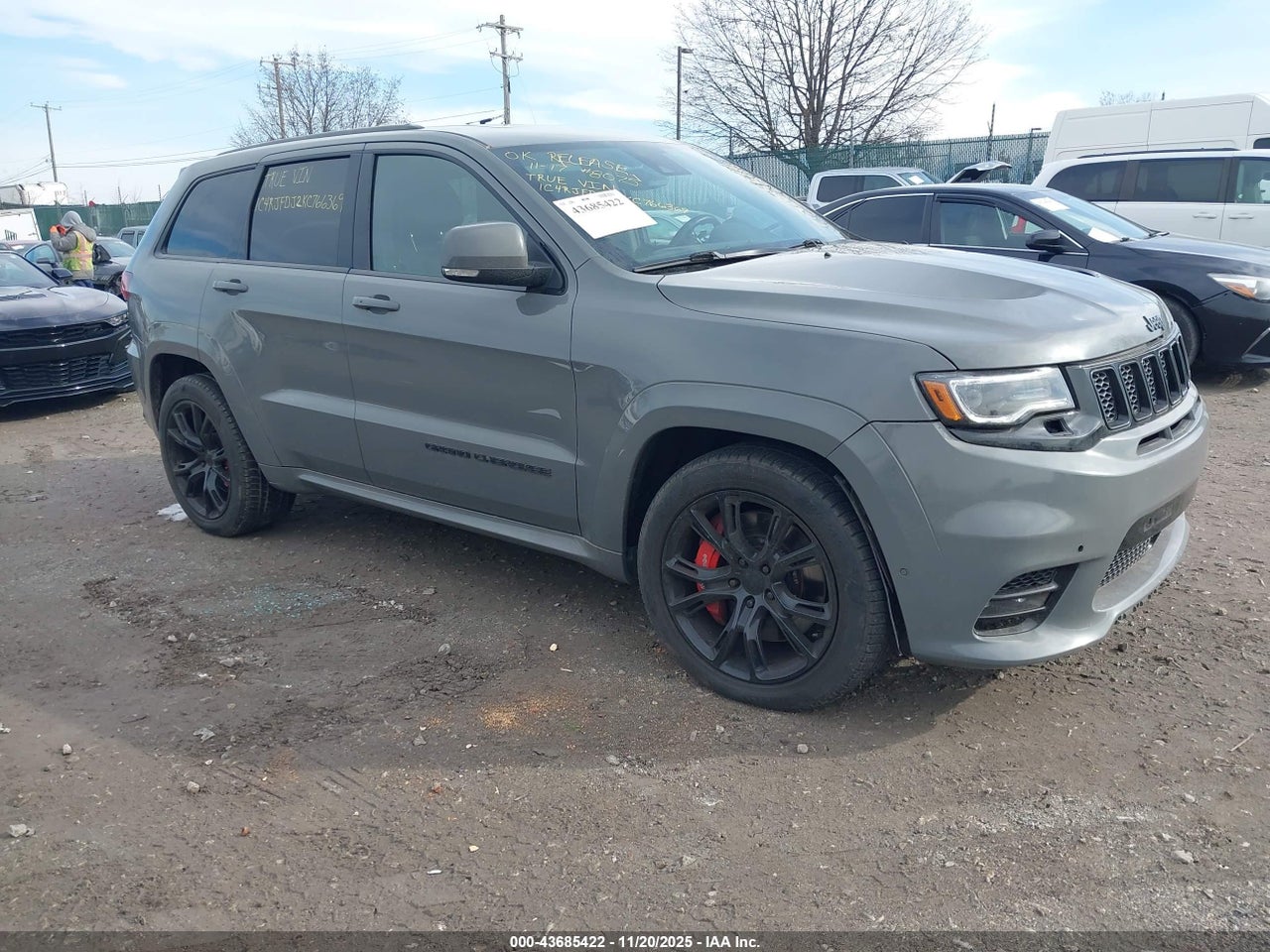 1C4RJFDJ2KC****** · 2019 JEEP GRAND CHEROKEE SRT