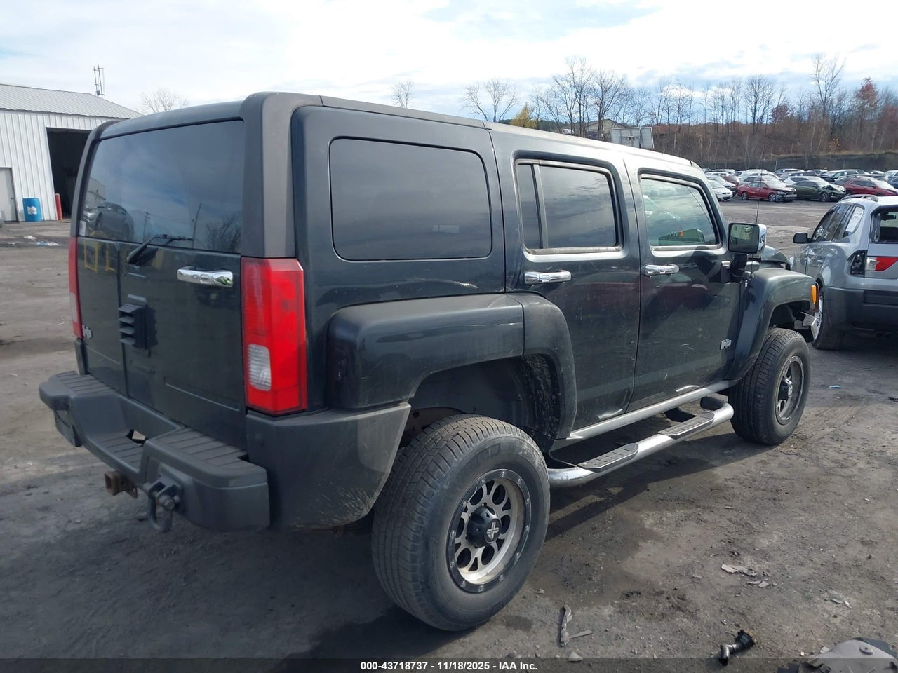2007 HUMMER H3 SUV   · 4/11