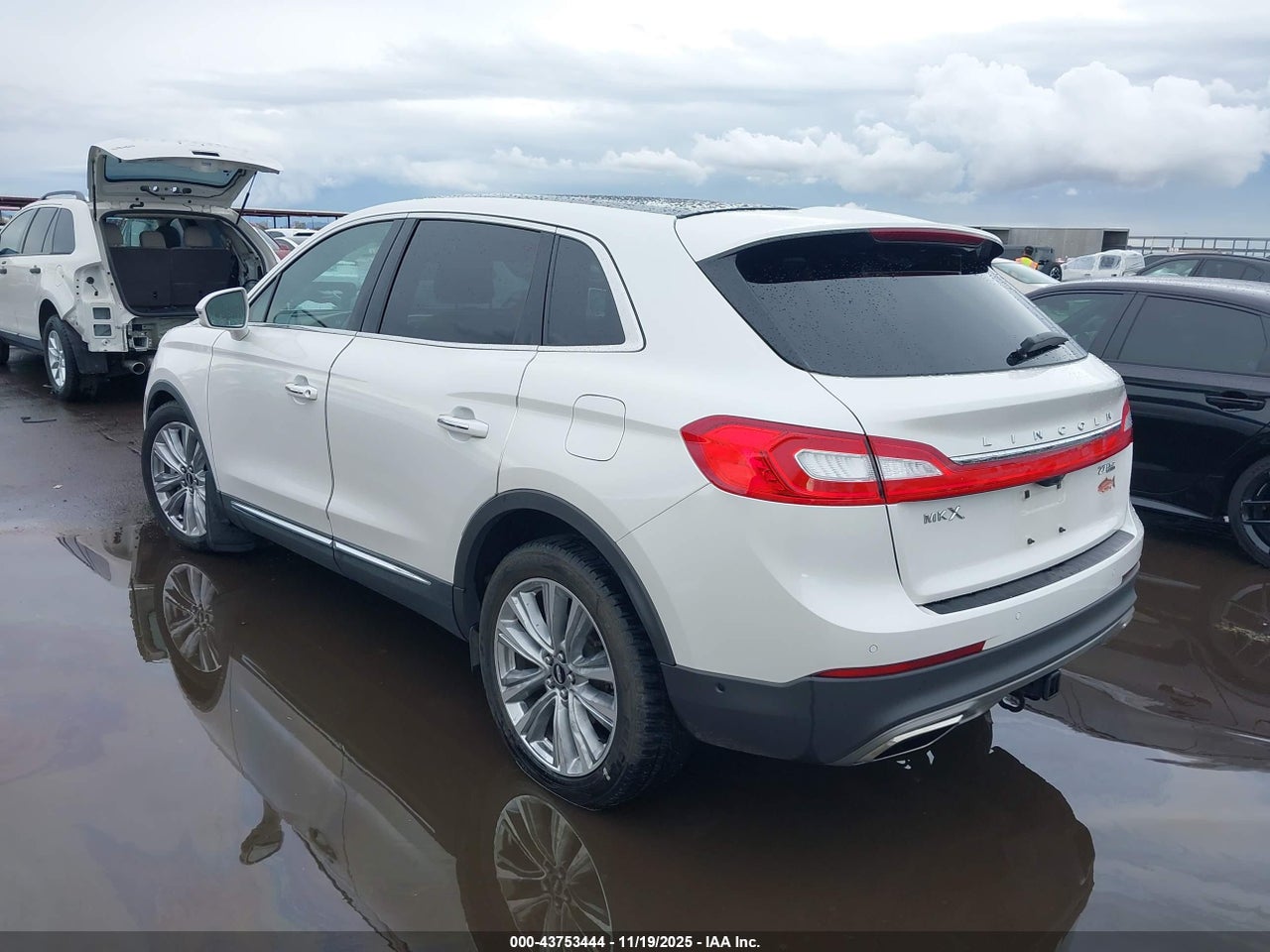 2016 LINCOLN MKX RESERVE · 3/11