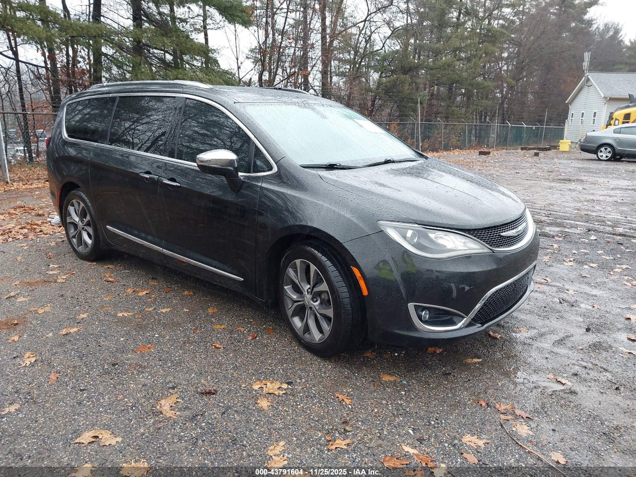 2C4RC1GG0HR****** · 2017 CHRYSLER PACIFICA LIMITED