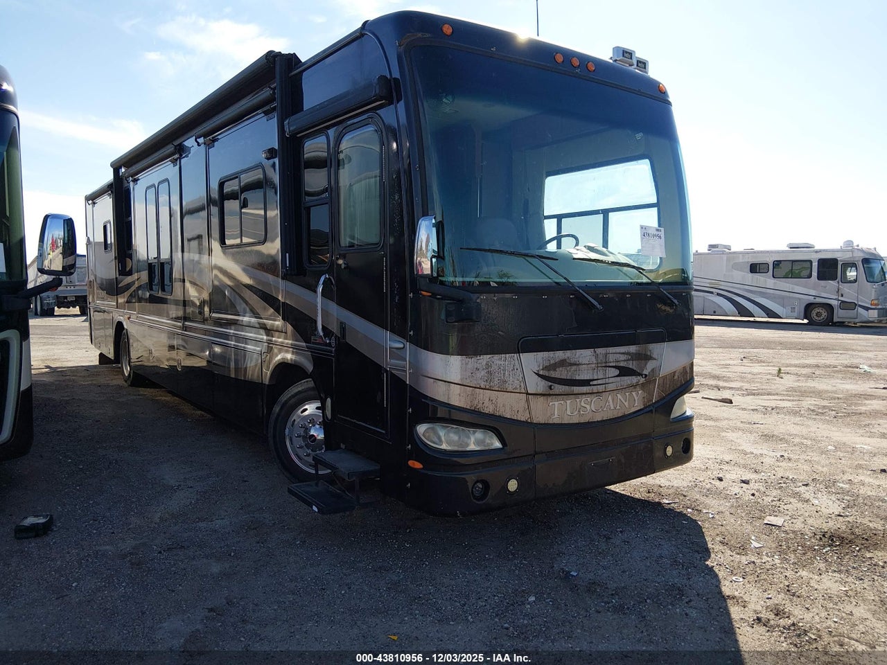 4UZAB2DC47C****** · 2007 FREIGHTLINER CHASSIS X LINE MOTOR HOME
