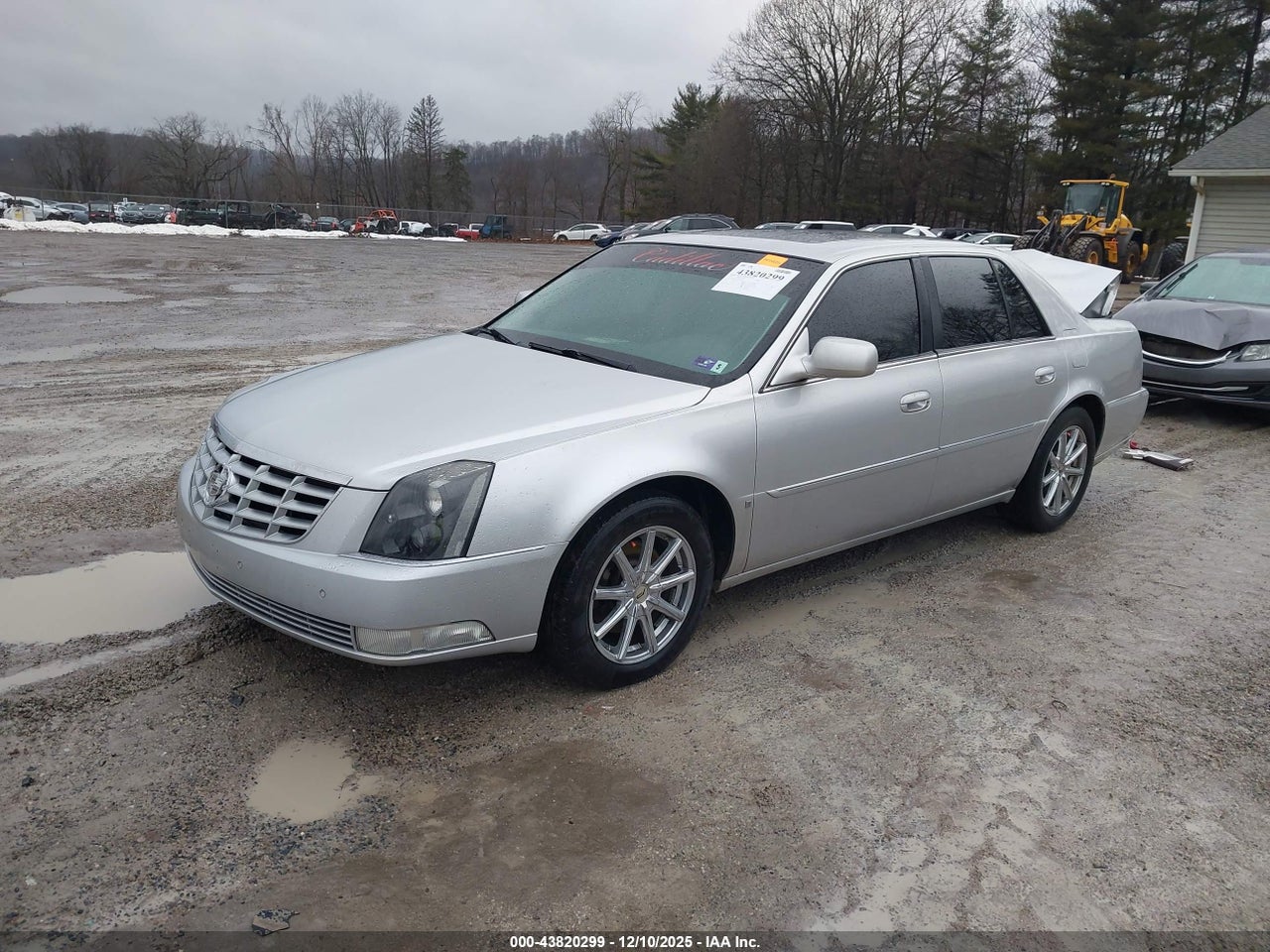 2010 CADILLAC DTS LUXURY COLLECTION · 2/11