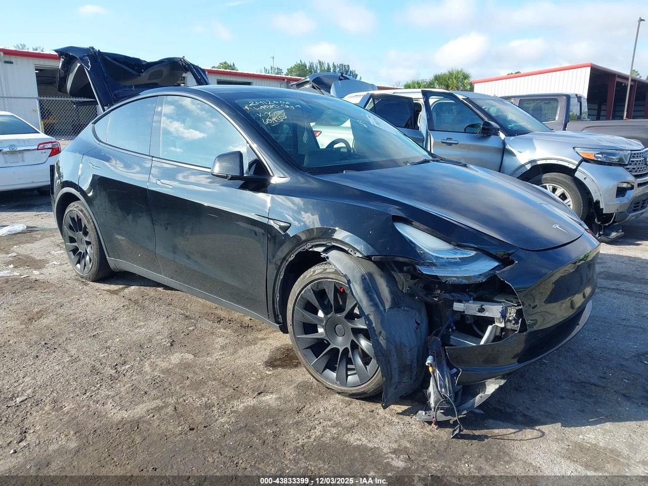 5YJYGDEE3MF****** · 2021 TESLA MODEL Y LONG RANGE DUAL MOTOR ALL-WHEEL DRIVE