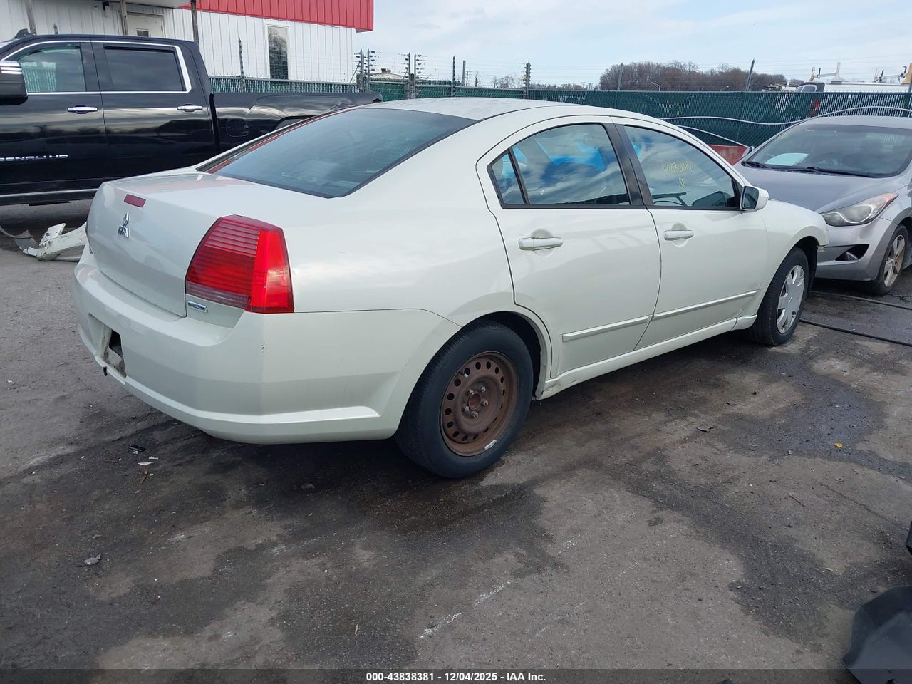 2005 MITSUBISHI GALANT ES/SE · 4/10