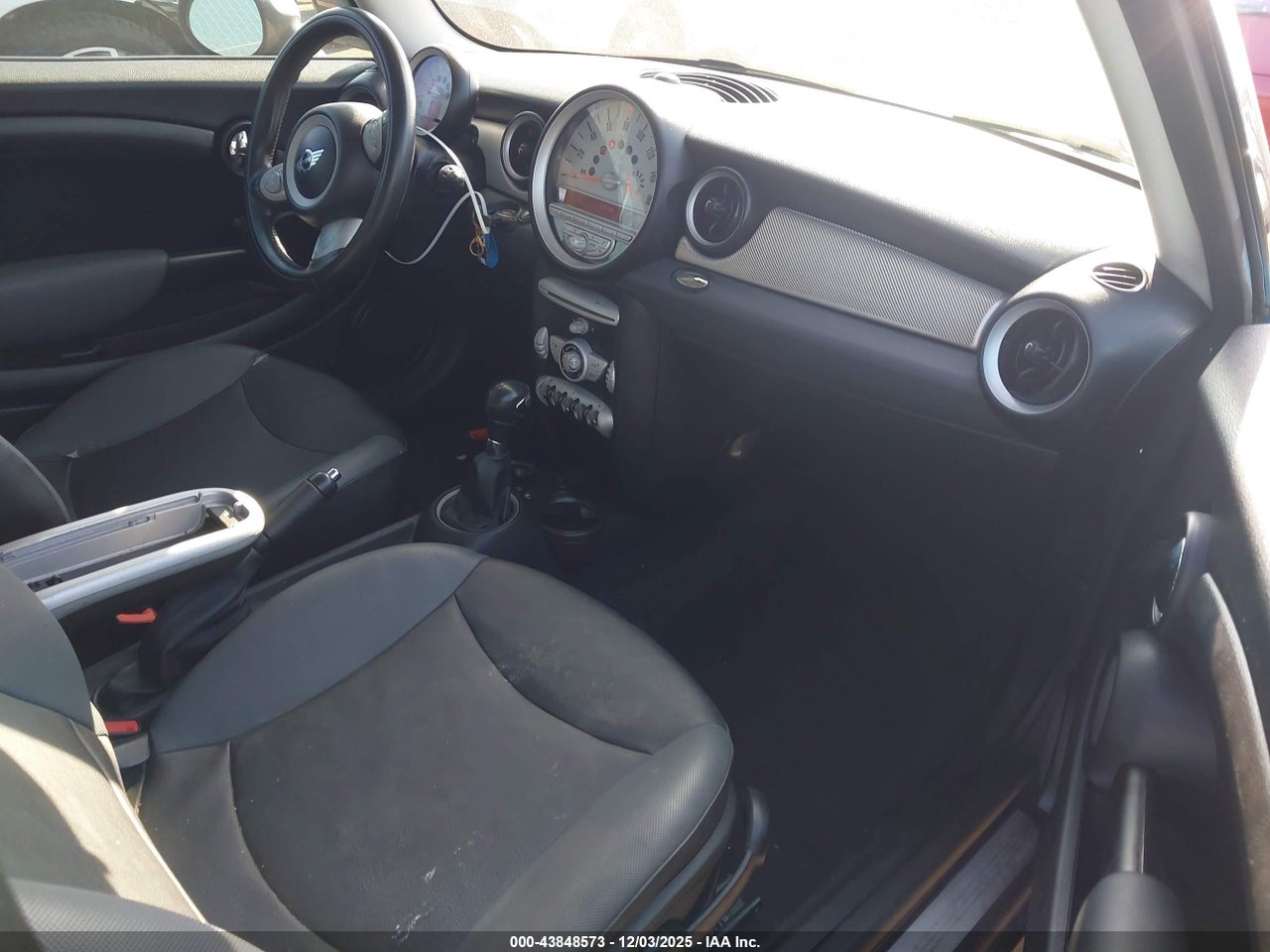 2009 MINI COOPER · 5/11