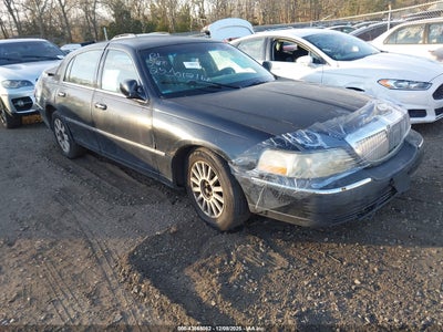 2005 LINCOLN TOWN CAR EXECUTIVE L