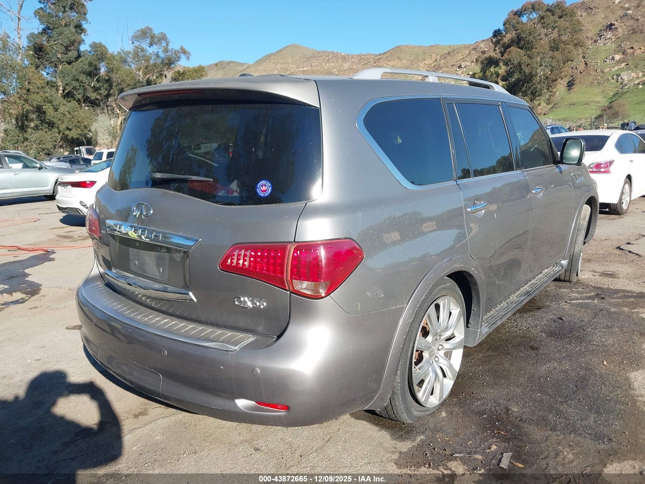 2013 INFINITI QX56   · 4/11
