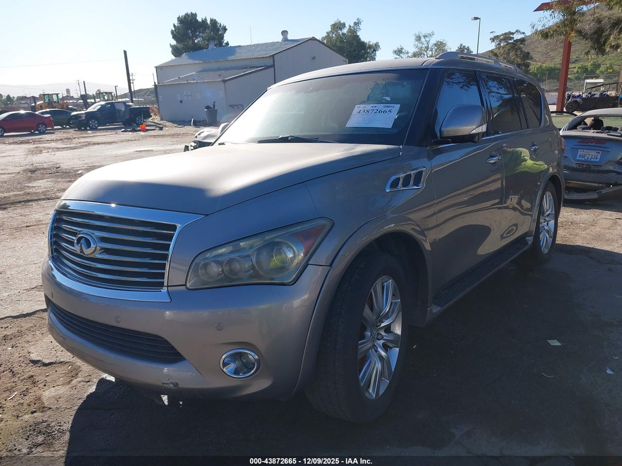 2013 INFINITI QX56   · 2/11
