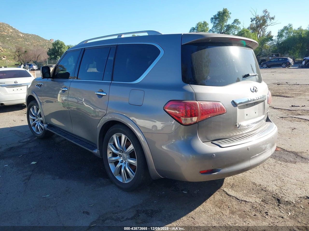 2013 INFINITI QX56   · 3/11