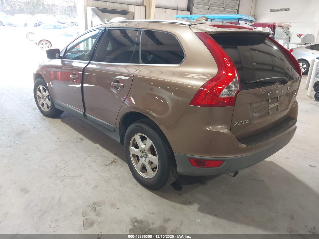 2011 VOLVO XC60 3.2 · 3/11
