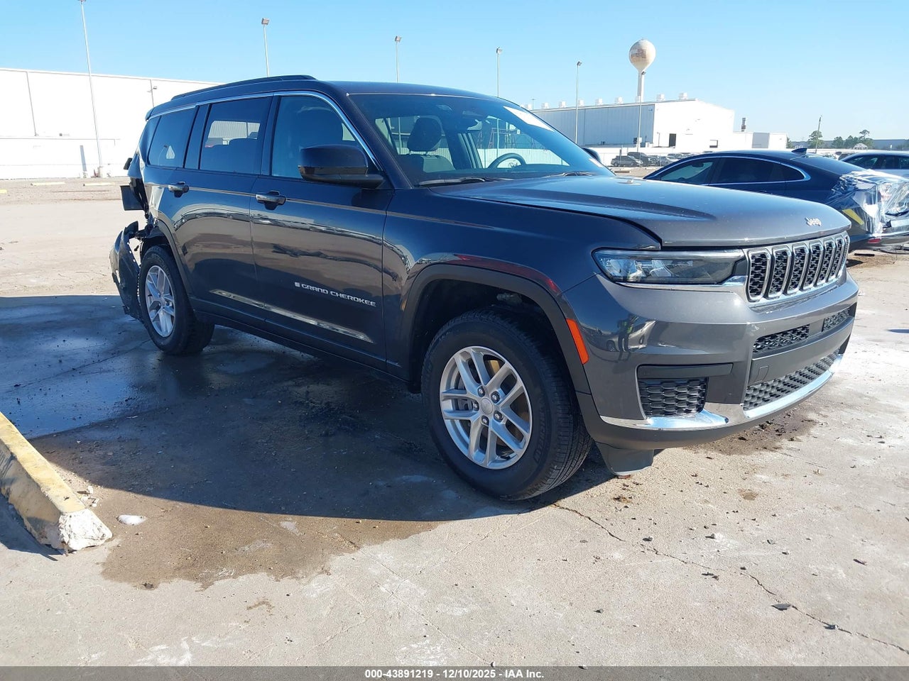 1C4RJKAG7R8****** · 2024 JEEP GRAND CHEROKEE L LAREDO X 4X4