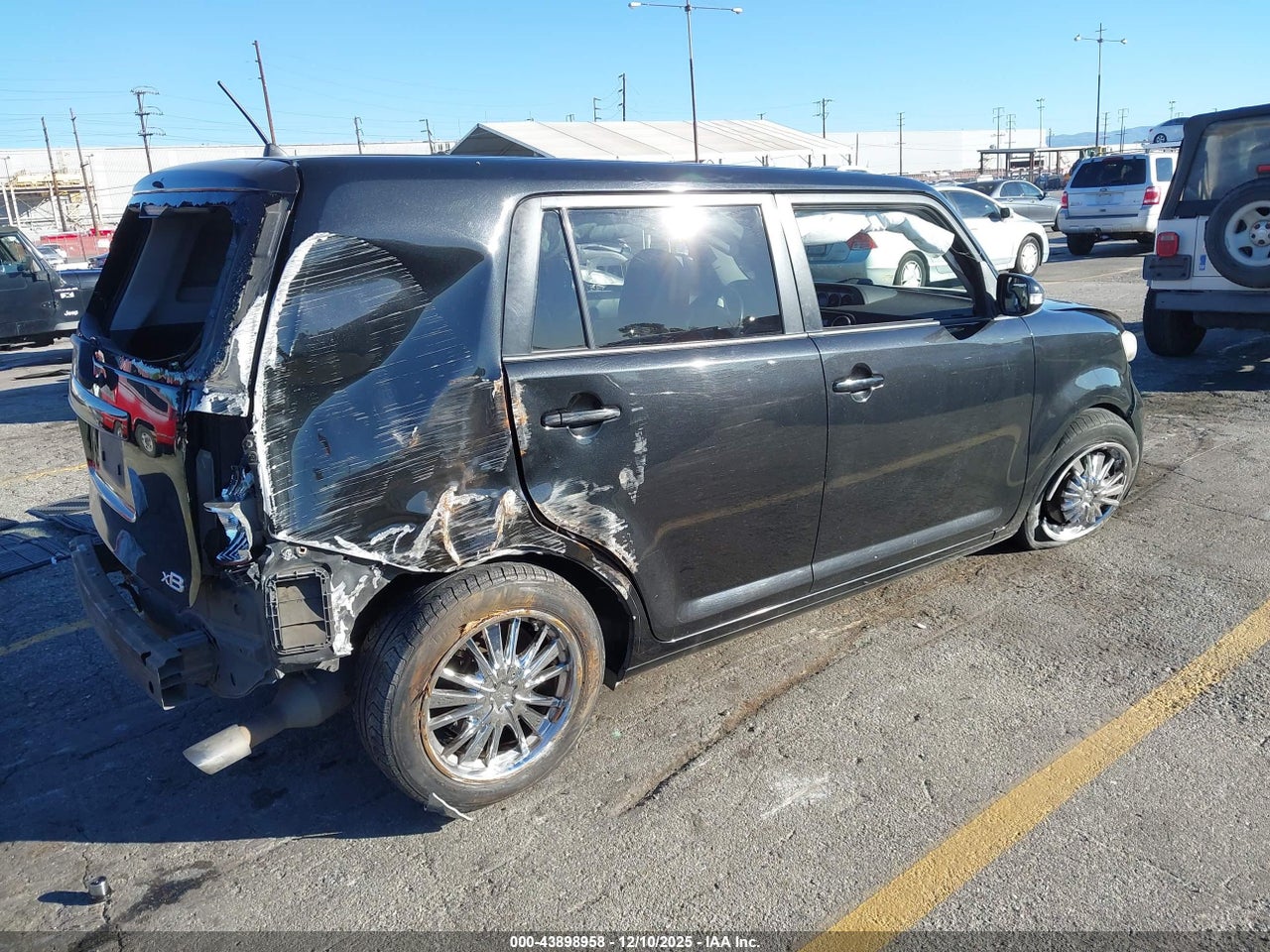 2008 SCION XB · 4/11