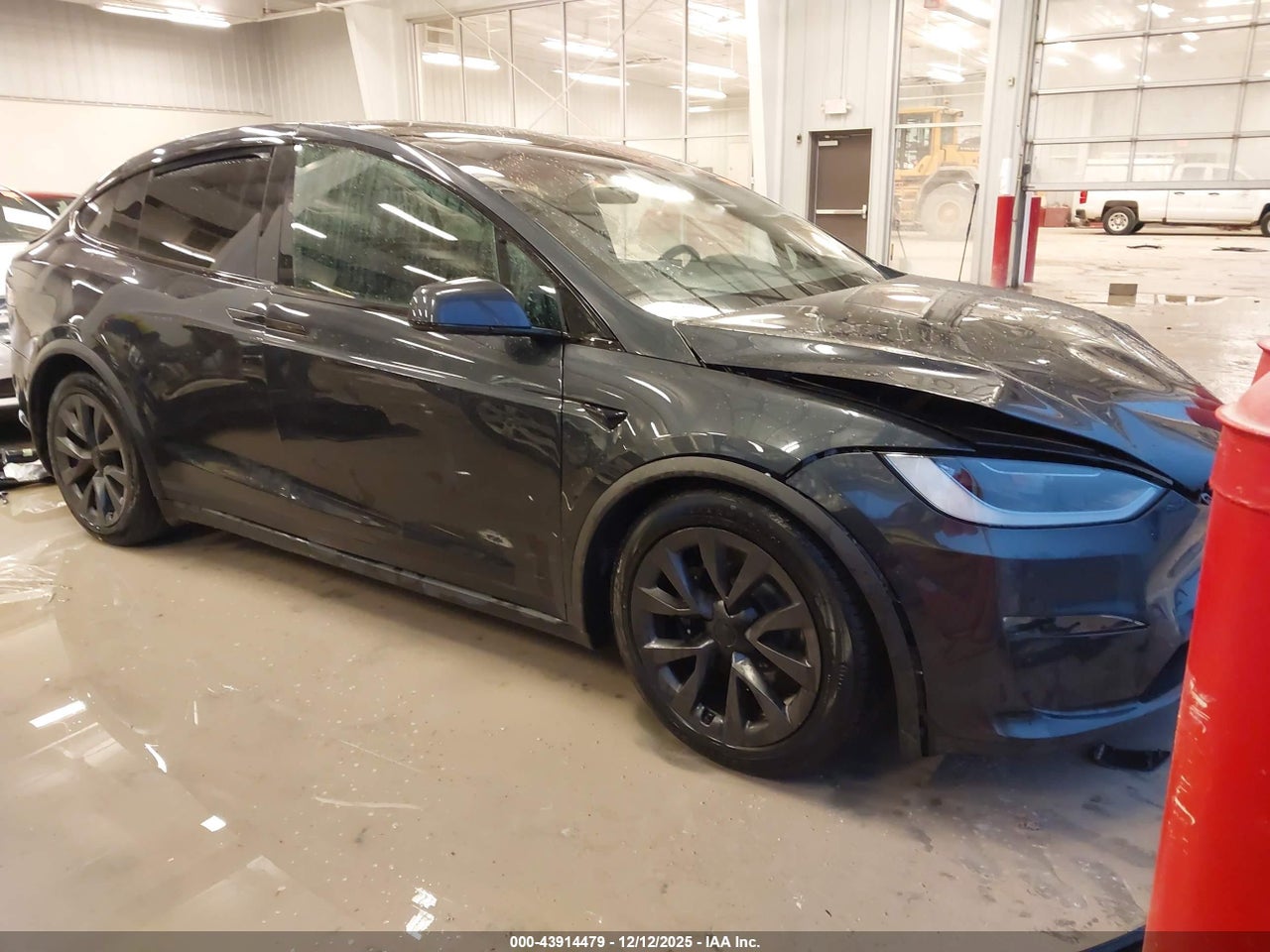 7SAXCDE5XRF****** · 2024 TESLA MODEL X LONG RANGE