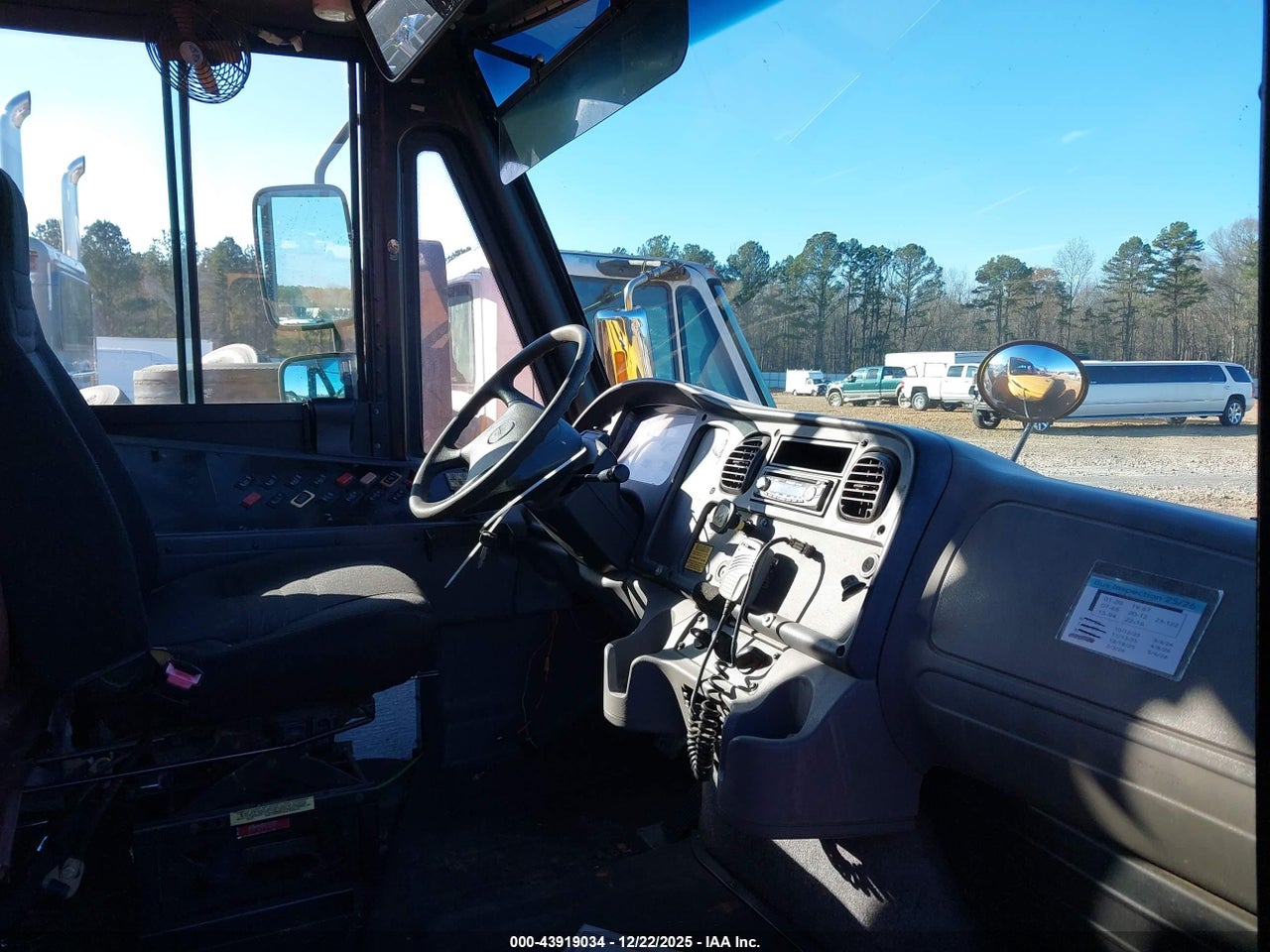 2008 FREIGHTLINER CHASSIS B2B · 5/11