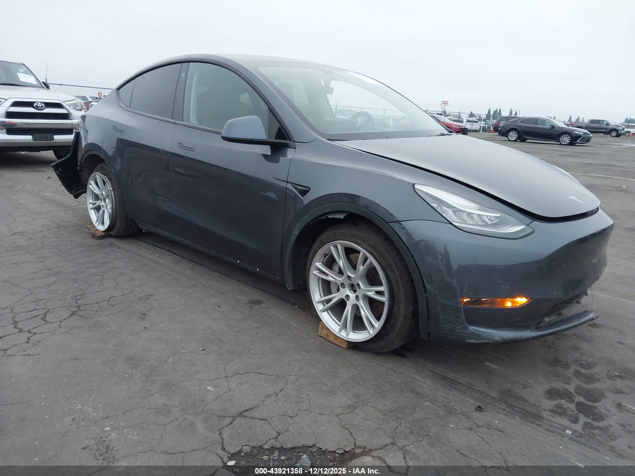 5YJYGDEE3MF****** · 2021 TESLA MODEL Y LONG RANGE DUAL MOTOR ALL-WHEEL DRIVE