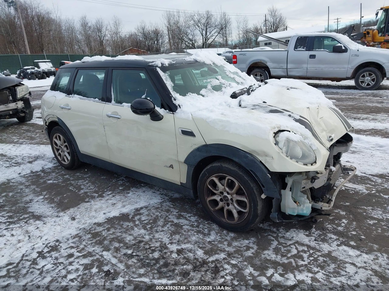 WMWLU1C54H2****** · 2017 MINI CLUBMAN COOPER