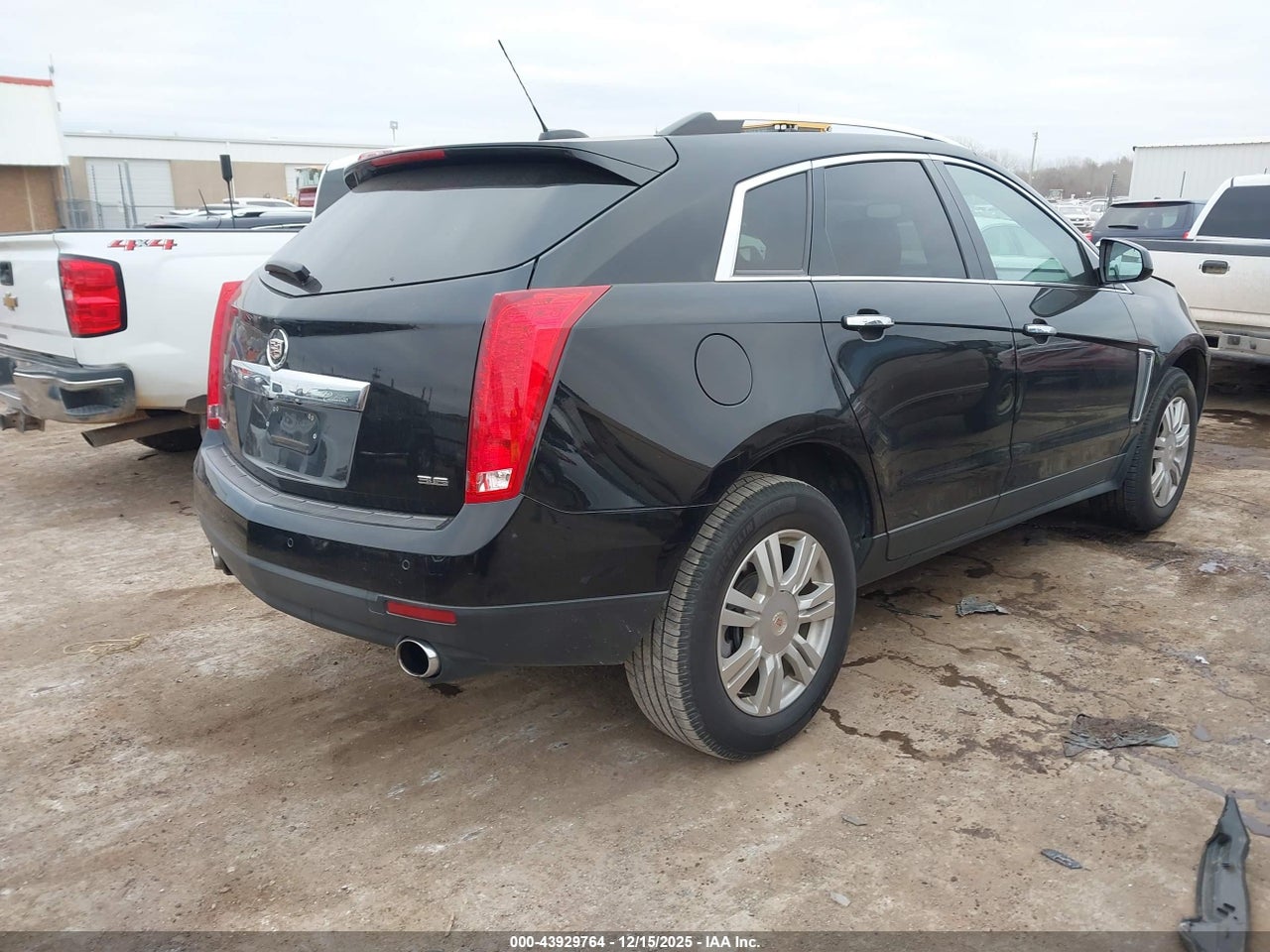 2015 CADILLAC SRX LUXURY COLLECTION · 4/11