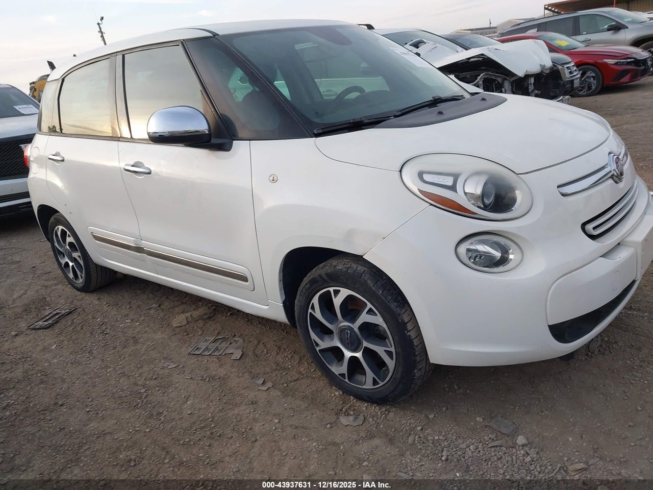 ZFBCFACH1EZ****** · 2014 FIAT 500L LOUNGE