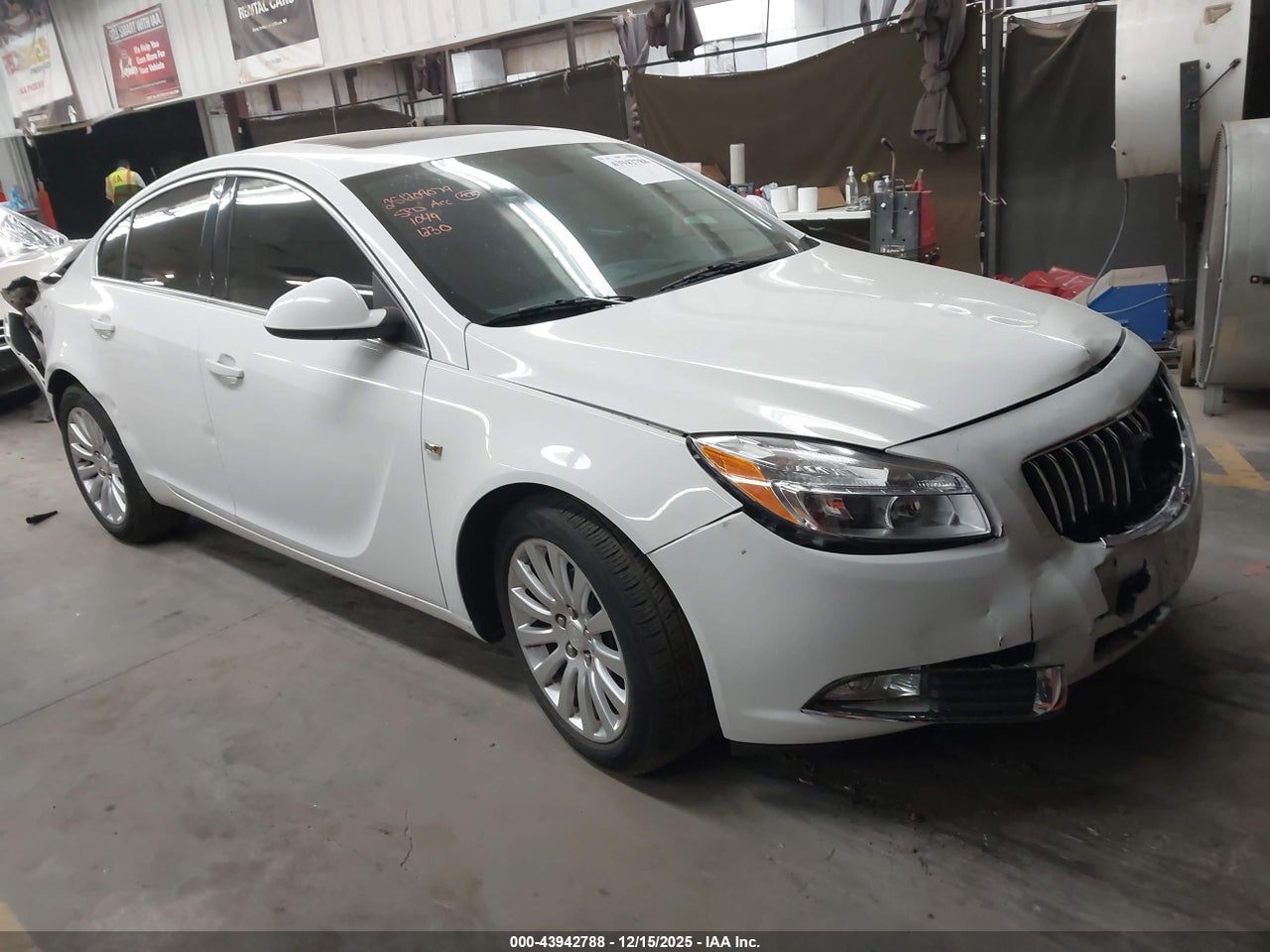 W04GU5GC5B1****** · 2011 BUICK REGAL CXL RUSSELSHEIM