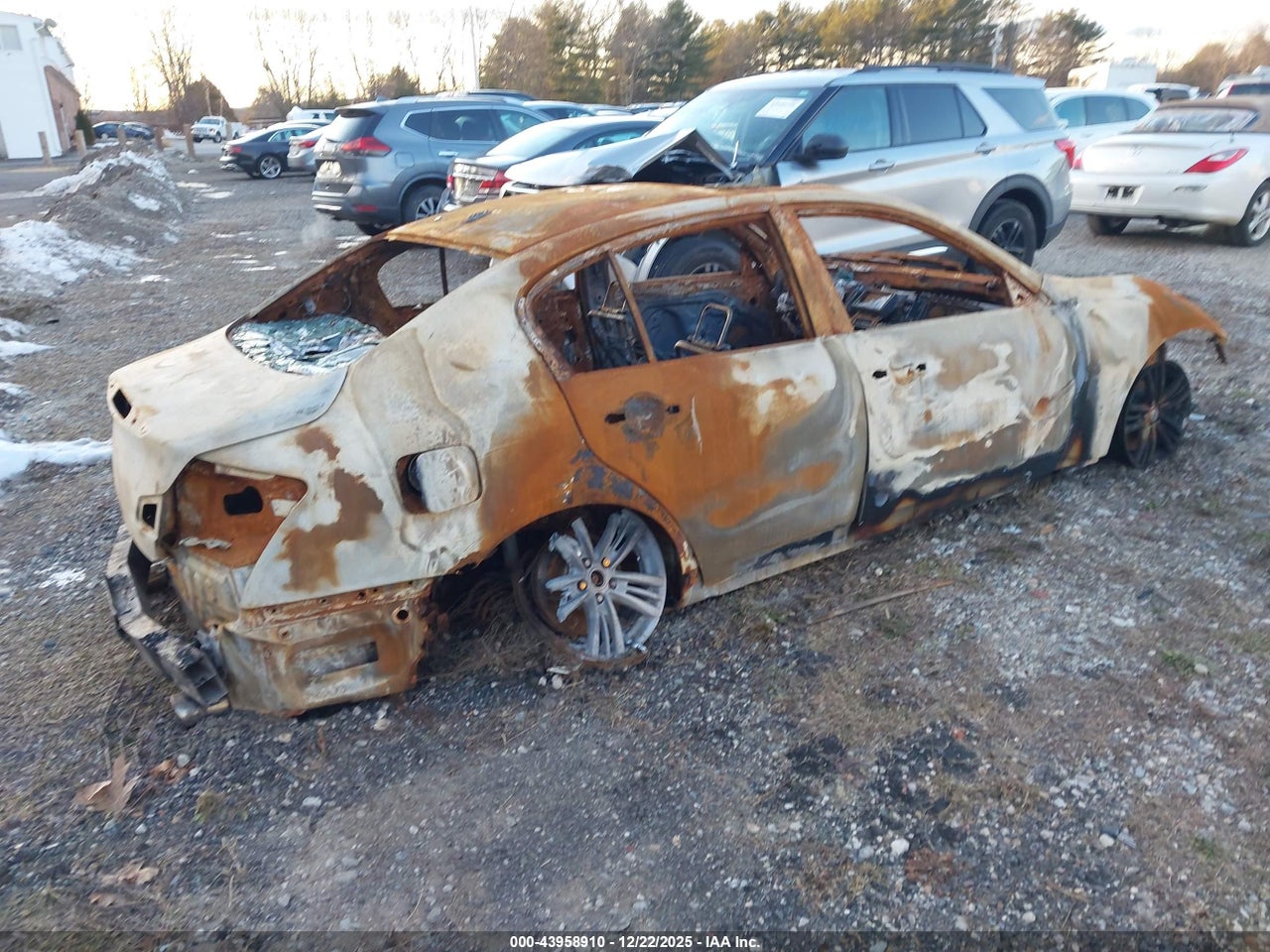 2009 INFINITI G37X · 4/10