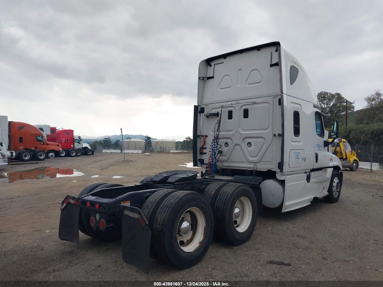 2014 FREIGHTLINER CASCADIA 125 · 4/4