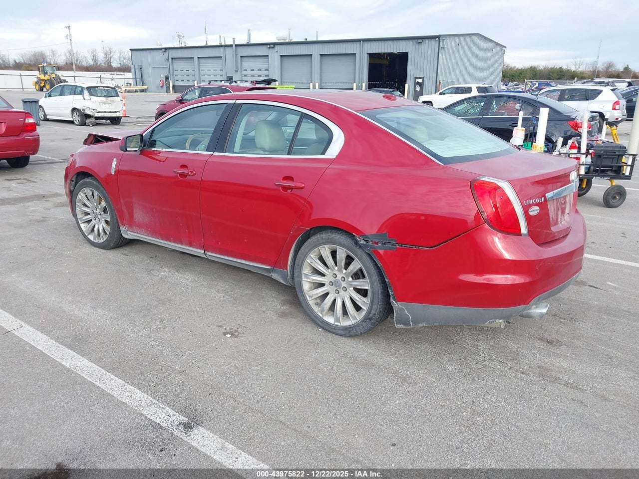 2009 LINCOLN MKS   · 3/10