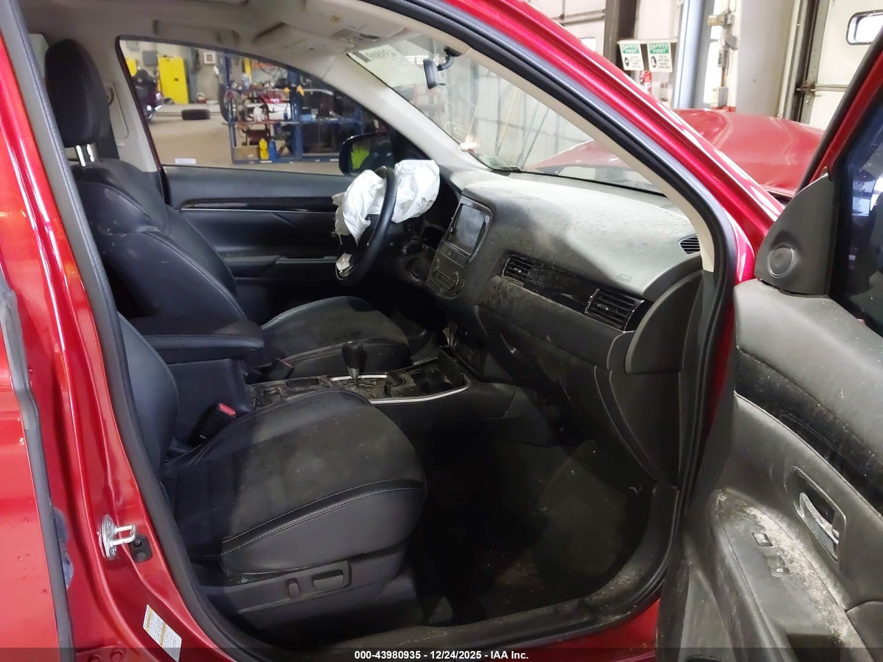 2019 MITSUBISHI OUTLANDER SE · 5/10