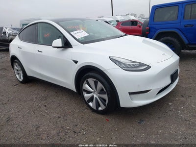 5YJYGDEE4MF****** · 2021 TESLA MODEL Y LONG RANGE DUAL MOTOR ALL-WHEEL DRIVE
