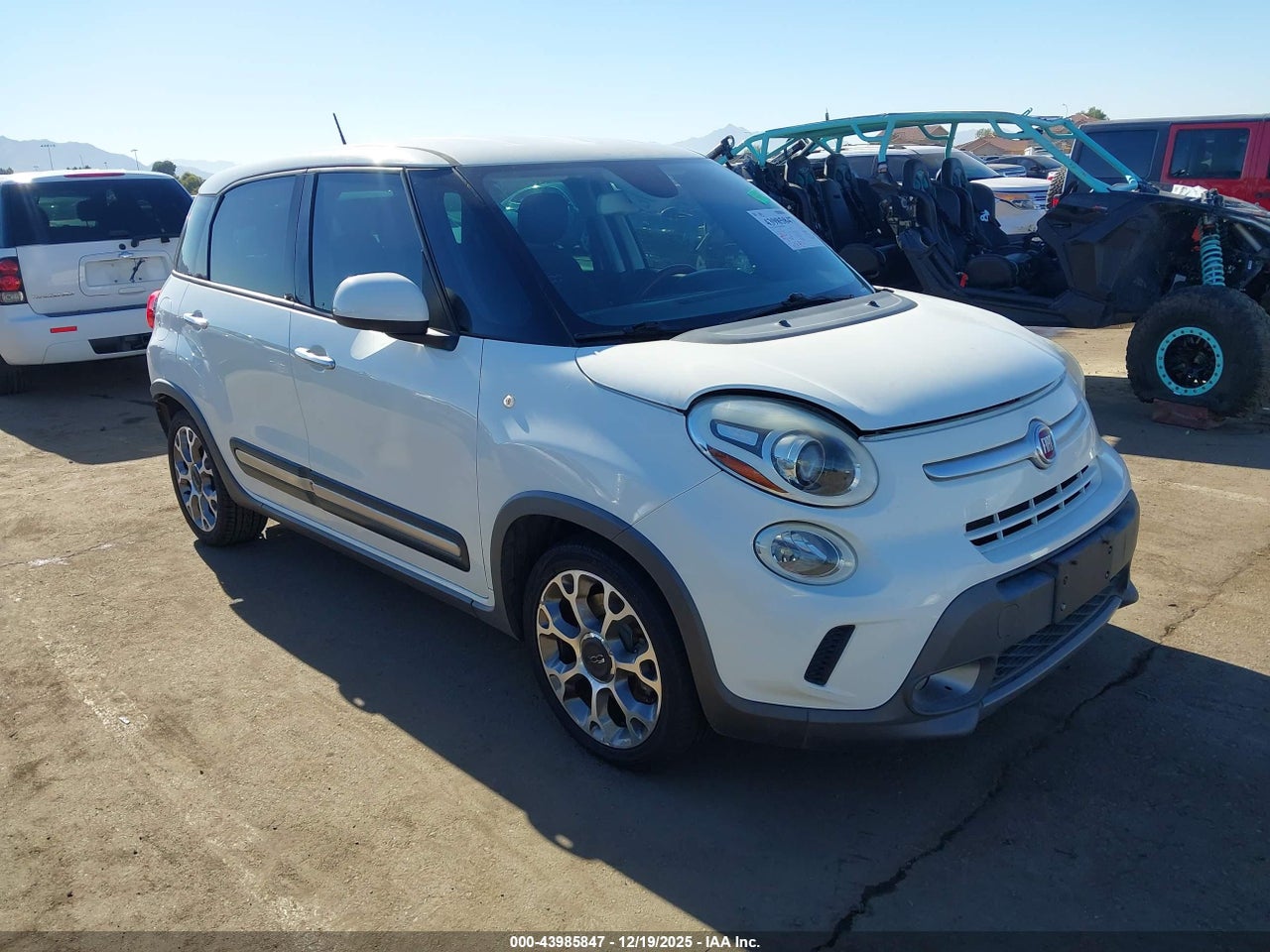 ZFBCFADH4EZ****** · 2014 FIAT 500L TREKKING
