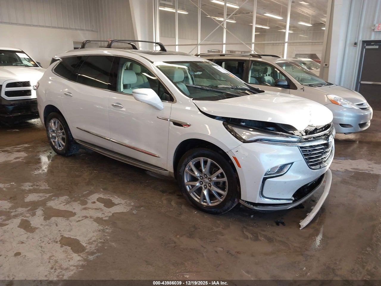 5GAEVAKW5RJ****** · 2024 BUICK ENCLAVE ESSENCE AWD