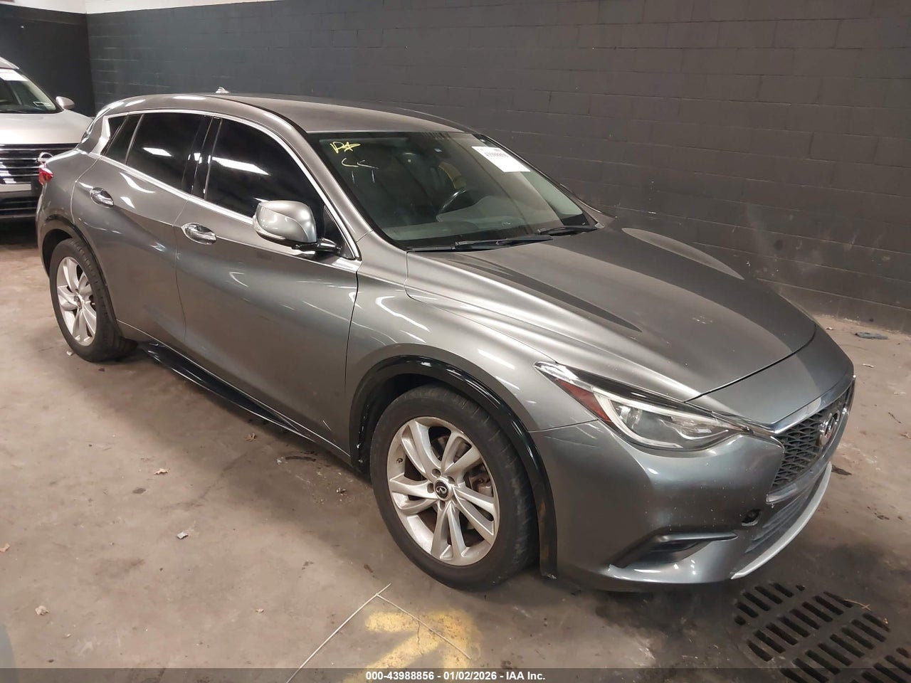 2018 INFINITI QX30 LUXURY