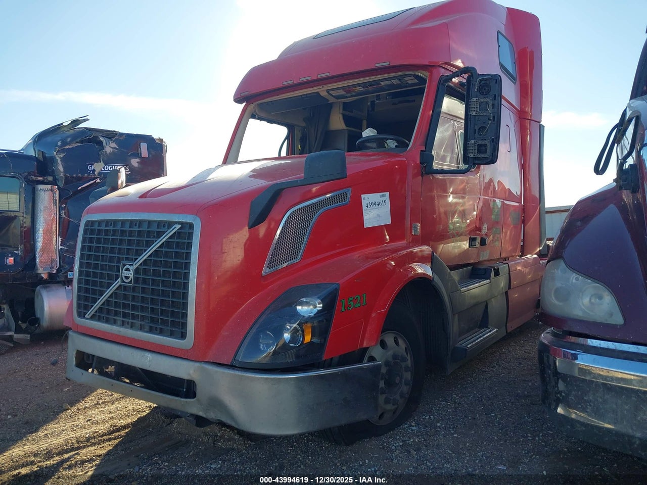 2017 VOLVO VNL · 2/11