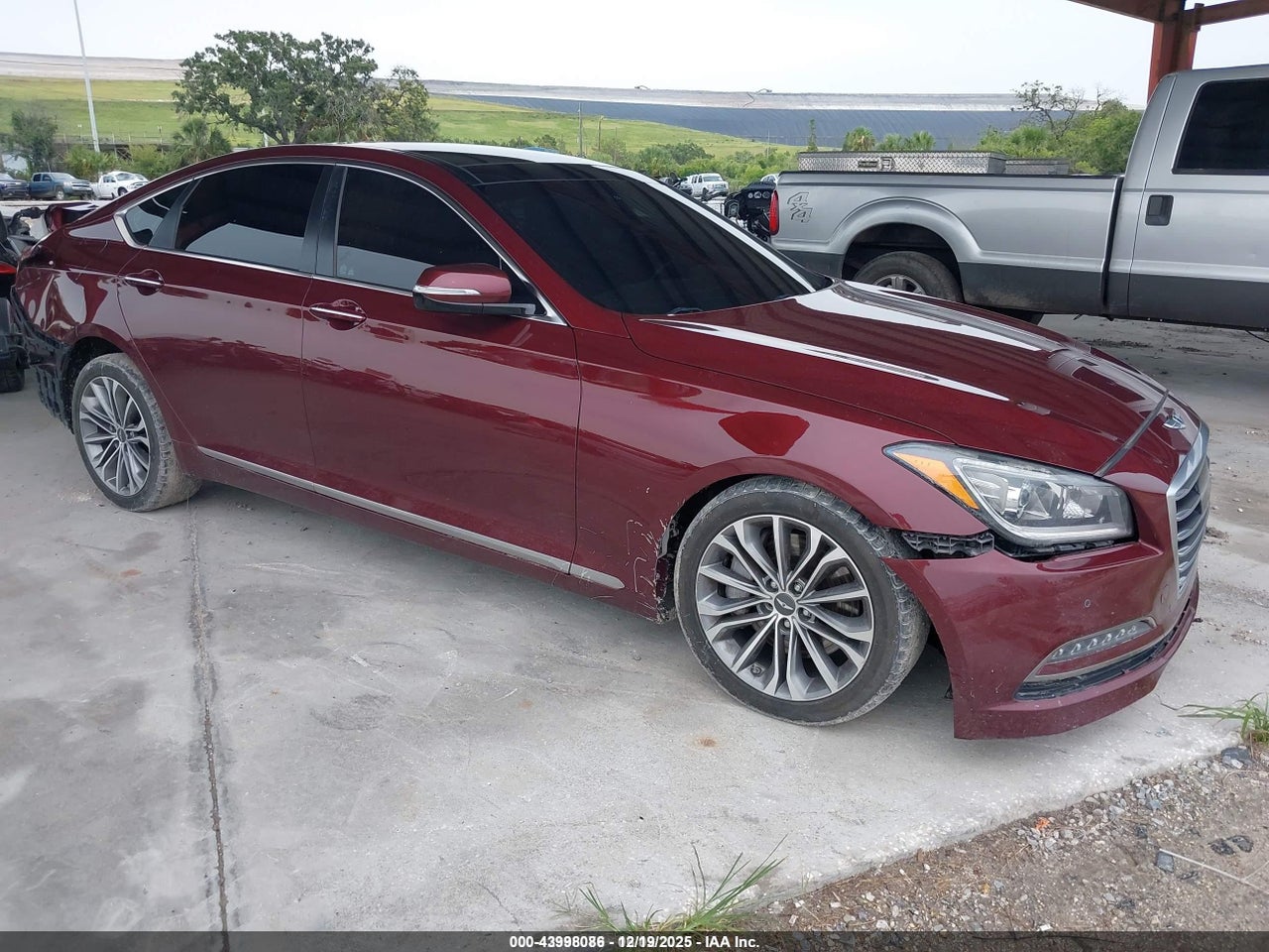 KMHGN4JE6GU****** · 2016 HYUNDAI GENESIS 3.8