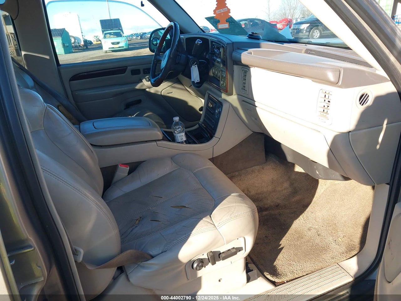 2002 CADILLAC ESCALADE EXT STANDARD · 5/11