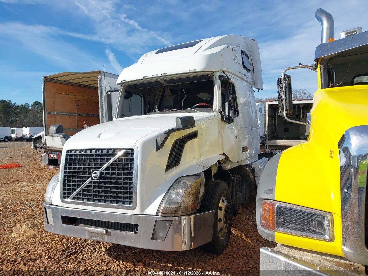 2006 VOLVO VN VNL · 2/11