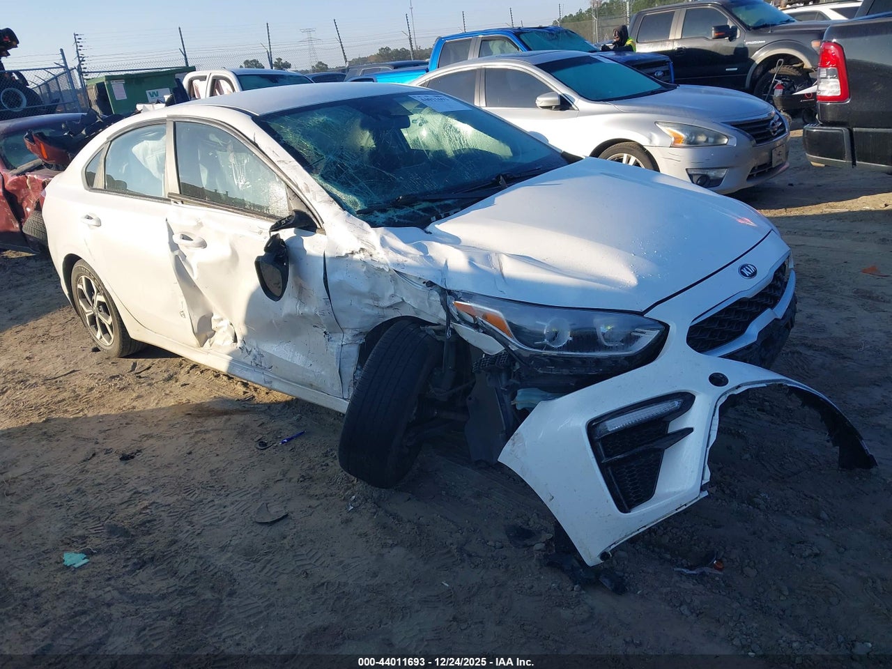 3KPF24AD5ME****** · 2021 KIA FORTE LXS