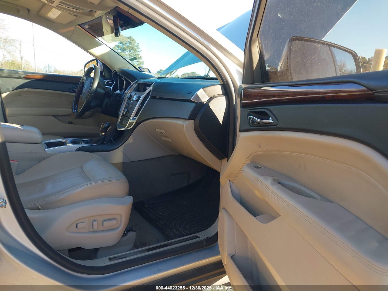 2011 CADILLAC SRX LUXURY COLLECTION · 5/11