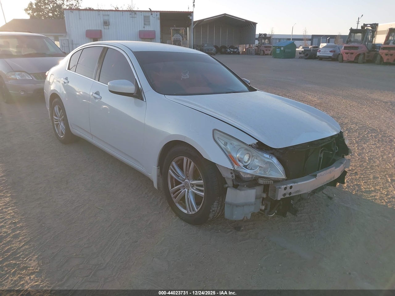 JN1DV6APXCM****** · 2012 INFINITI G25 JOURNEY