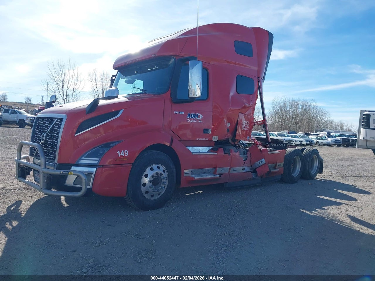2023 VOLVO VNL · 2/4