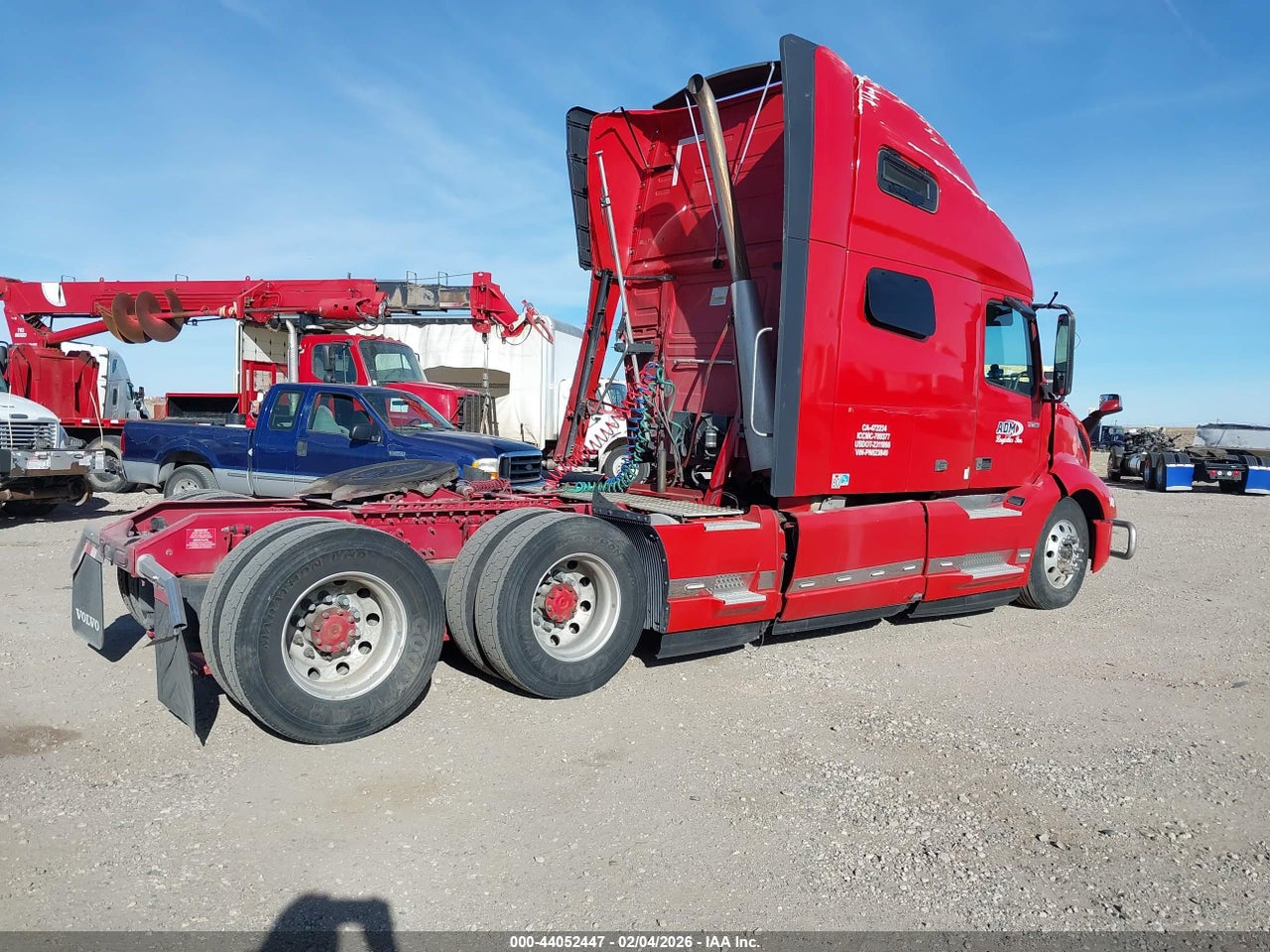 2023 VOLVO VNL · 4/4