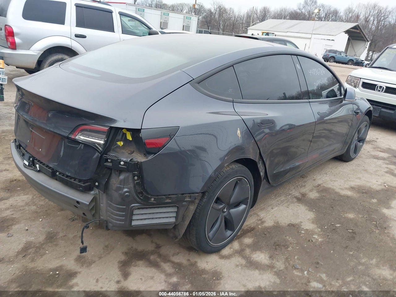 2018 TESLA MODEL 3 LONG RANGE/MID RANGE · 4/10