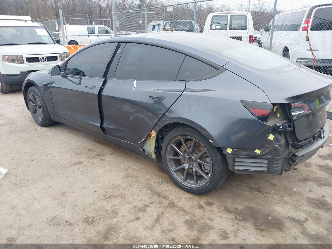 2018 TESLA MODEL 3 LONG RANGE/MID RANGE · 3/10
