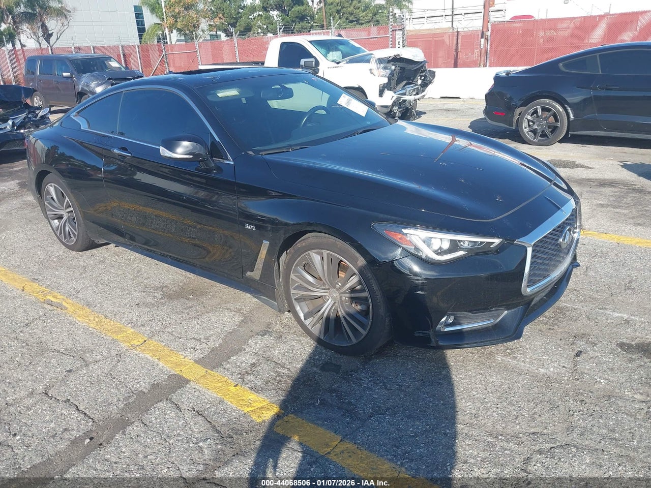 JN1EV7EK8HM****** · 2017 INFINITI Q60 3.0T PREMIUM