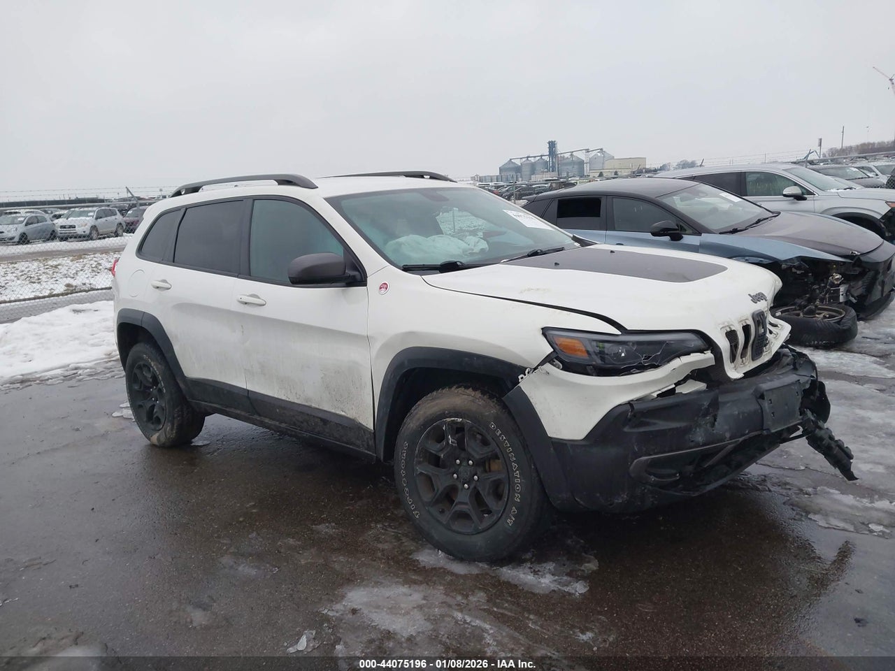 1C4PJMBNXKD****** · 2019 JEEP CHEROKEE TRAILHAWK ELITE 4X4