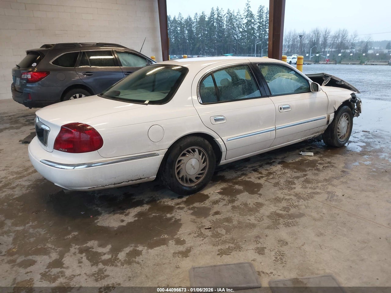 1998 LINCOLN CONTINENTAL · 4/11