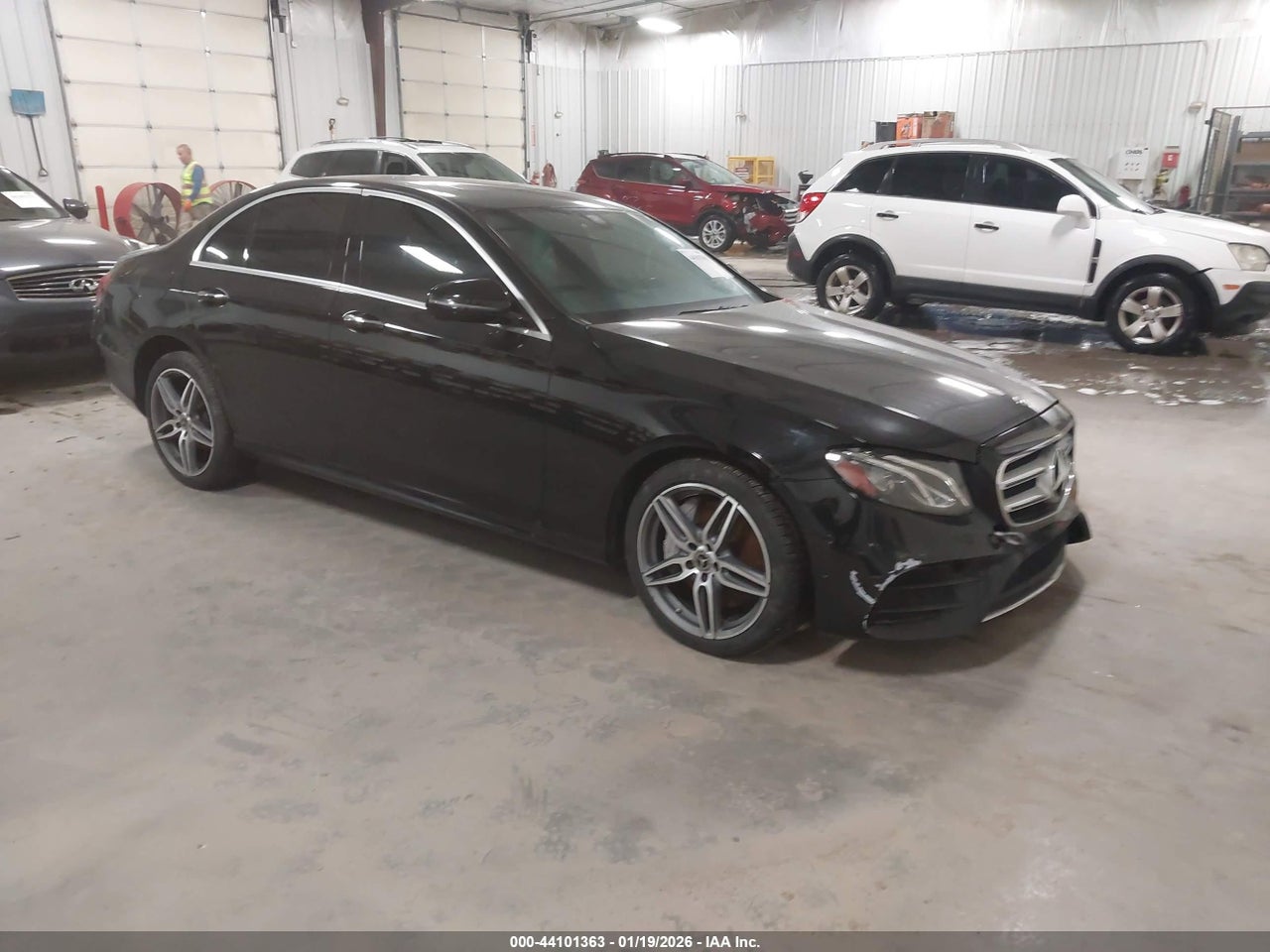 WDDZF4JB7JA****** · 2018 MERCEDES-BENZ E 300